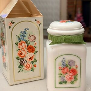 🦖 3 FOR $25 AVON COUNTRY GARDEN CHARISMA 6oz FOAMING BATH OIL NEW IN BOX VINTAGE